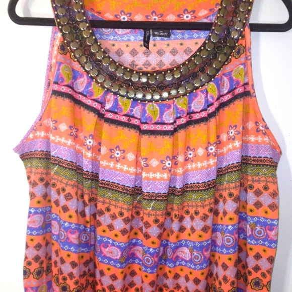 New Directions Woman High Cut Shoulder tunic tank w/ embellished neckline Sz XL - Picture 5 of 11